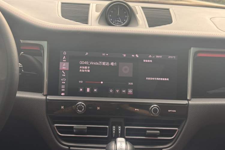 Used Porsche Macan 2023 Macan S 2.9T Audio And AC Panel