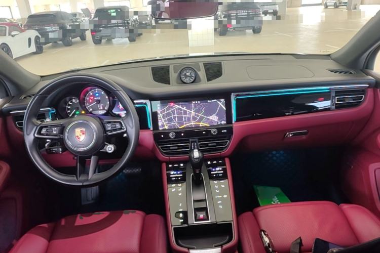 Used Porsche Macan 2023 Macan GTS 2.9T Center Console