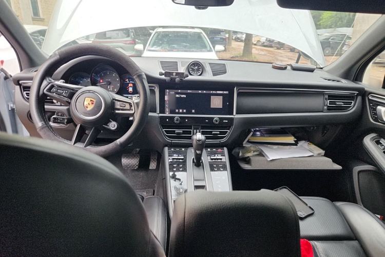 Used Porsche Macan 2023 Macan 2.0T Center Console