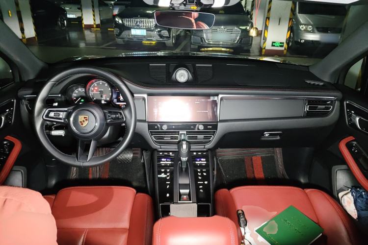 Used Porsche Macan 2023 Macan 2.0T Center Console