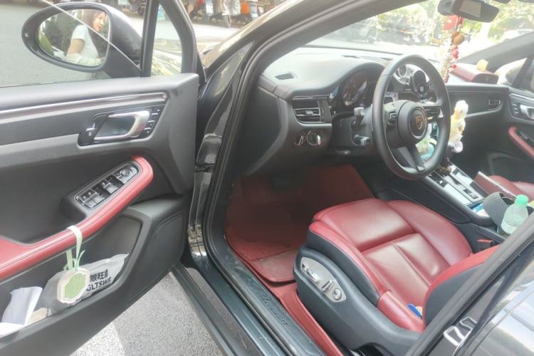 Used Porsche Macan 2023 Macan 2.0T Driver Seat