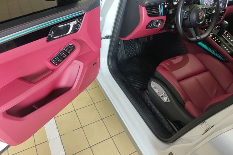 Used Porsche Macan 2023 Macan GTS 2.9T Driver Seat