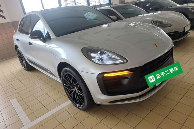 Used Porsche Macan 2023 Macan GTS 2.9T Front Right 45 Deg