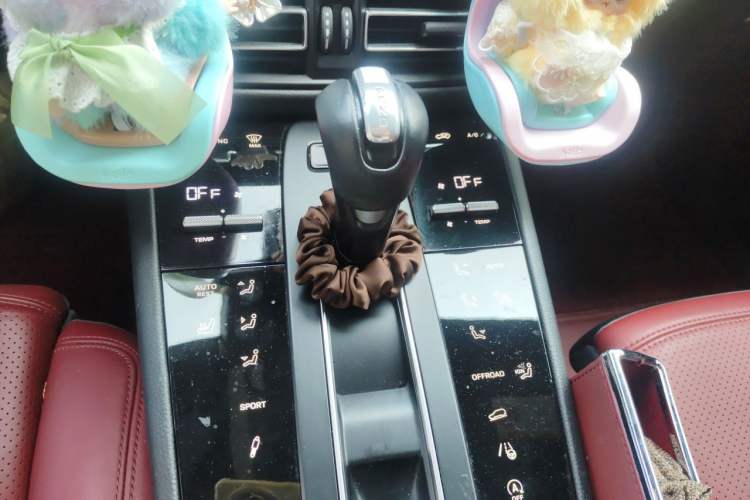 Used Porsche Macan 2023 Macan 2.0T Gear Lever