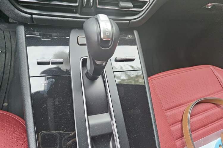 Used Porsche Macan 2023 Macan 2.0T Gear Lever