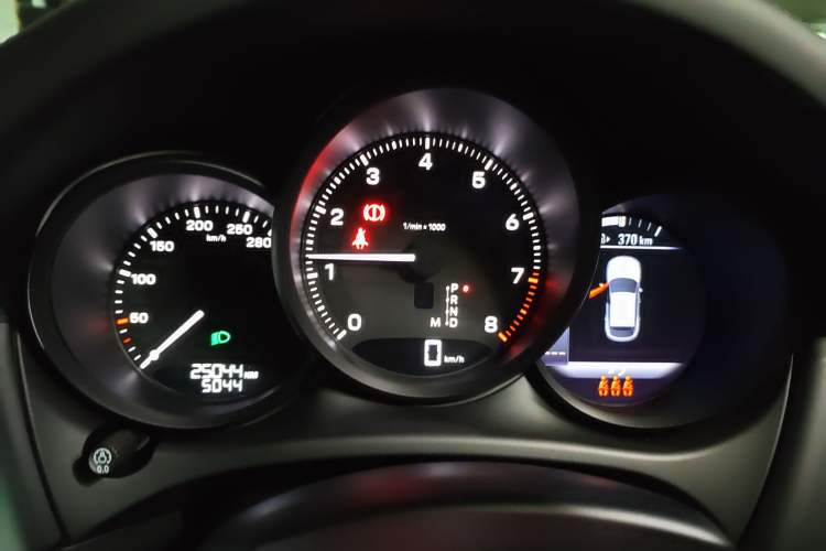 Used Porsche Macan 2023 Macan 2.0T Instrument Cluster
