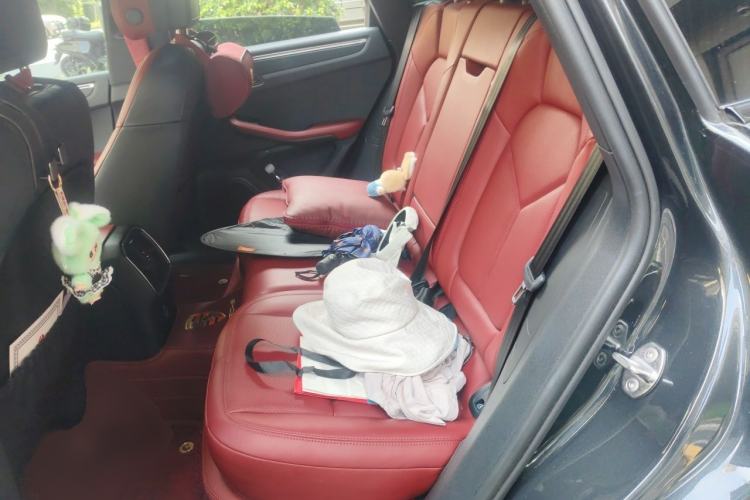 Used Porsche Macan 2023 Macan 2.0T Left Rear Seat
