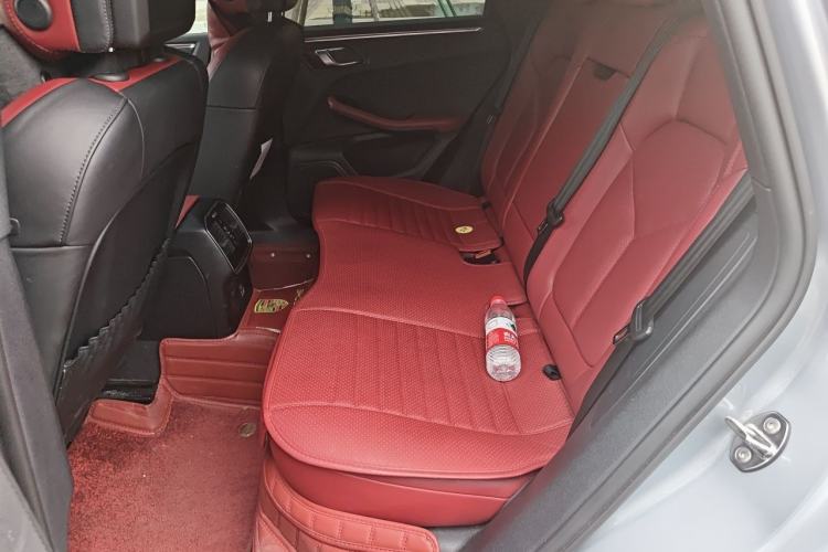 Used Porsche Macan 2023 Macan 2.0T Left Rear Seat