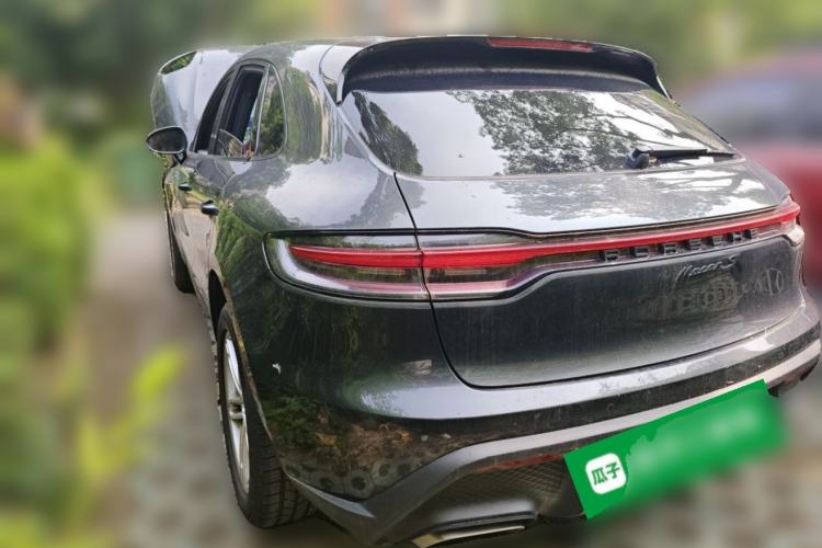 Used Porsche Macan 2023 Macan 2.0T Rear Left 45 Deg