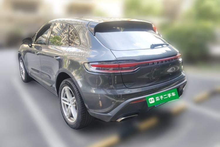 Used Porsche Macan 2023 Macan 2.0T Rear Left 45 Deg