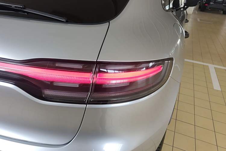 Used Porsche Macan 2023 Macan GTS 2.9T Right Rear Taillight