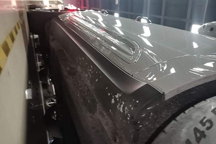 Used Porsche Macan 2023 Macan S 2.9T Right Side Sill