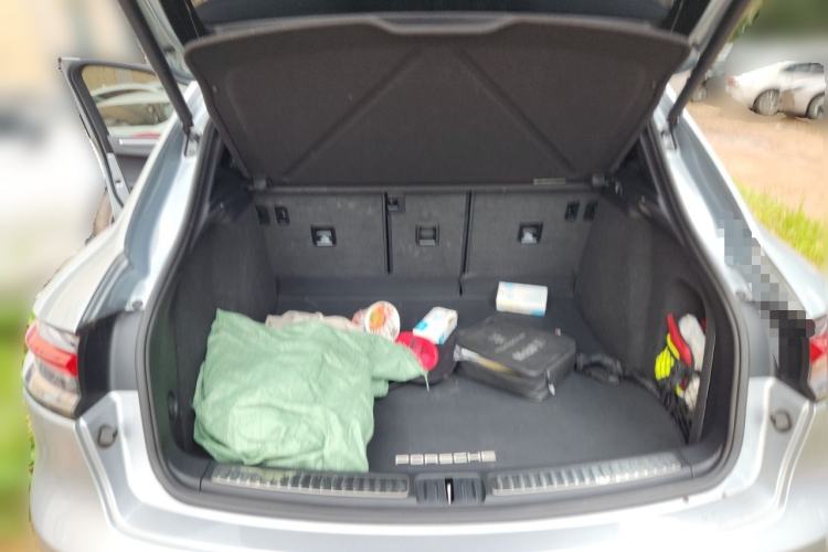 Used Porsche Macan 2023 Macan 2.0T Trunk