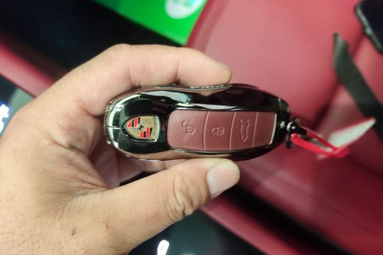Used Porsche Macan 2023 Macan GTS 2.9T Vehicle Key