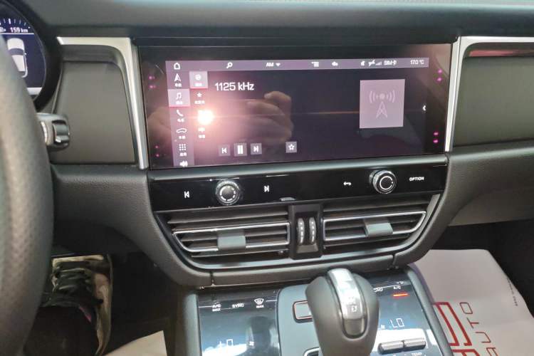 Used Porsche Macan 2023 Macan 2.0T Audio And AC Panel