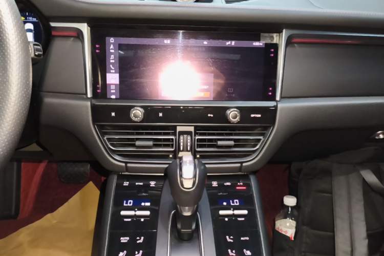 Used Porsche Macan 2023 Macan 2.0T Audio And AC Panel