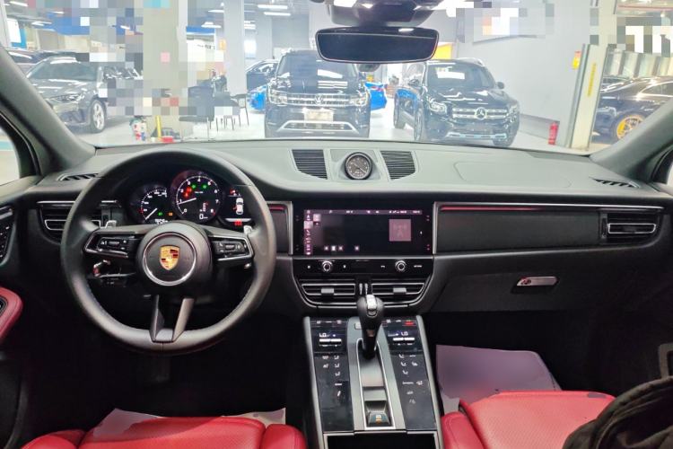 Used Porsche Macan 2023 Macan 2.0T Center Console