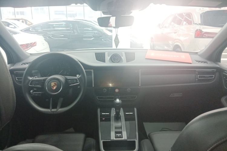 Used Porsche Macan 2023 Macan 2.0T Center Console