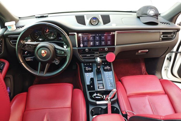 Used Porsche Macan 2023 Macan T 2.0T Center Console