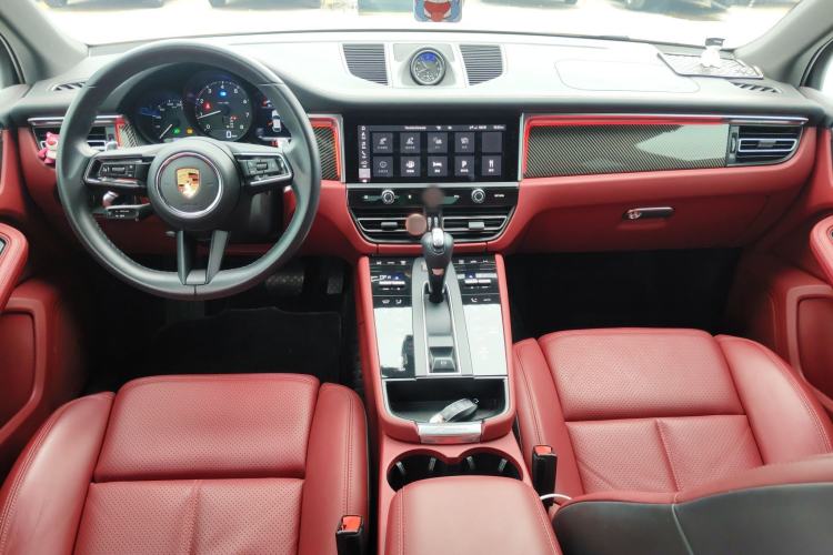 Used Porsche Macan 2023 Macan 2.0T Center Console