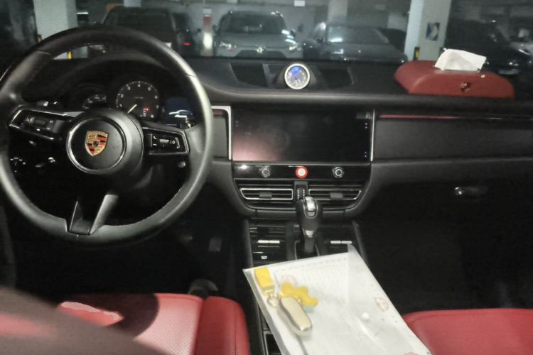 Used Porsche Macan 2023 Macan 2.0T Center Console