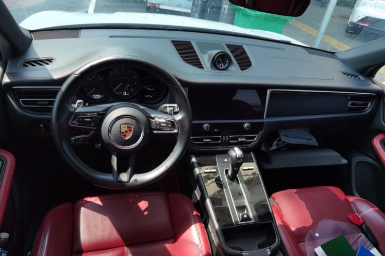 Used Porsche Macan 2023 Macan 2.0T Center Console
