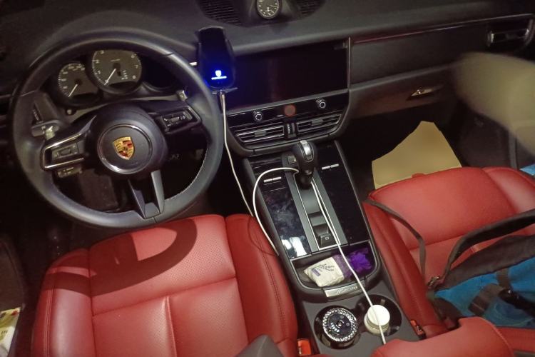 Used Porsche Macan 2023 Macan 2.0T Center Console