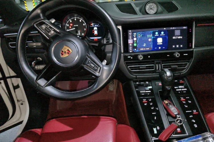 Used Porsche Macan 2023 Macan T 2.0T Center Console