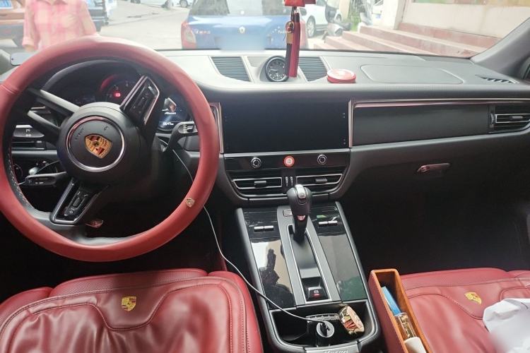 Used Porsche Macan 2023 Macan 2.0T Center Console