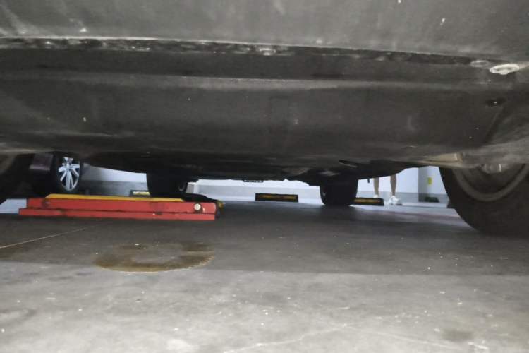 Used Porsche Macan 2023 Macan 2.0T Chassis Front