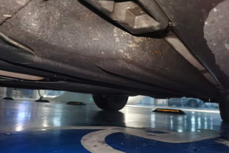 Used Porsche Macan 2023 Macan 2.0T Chassis Front Left