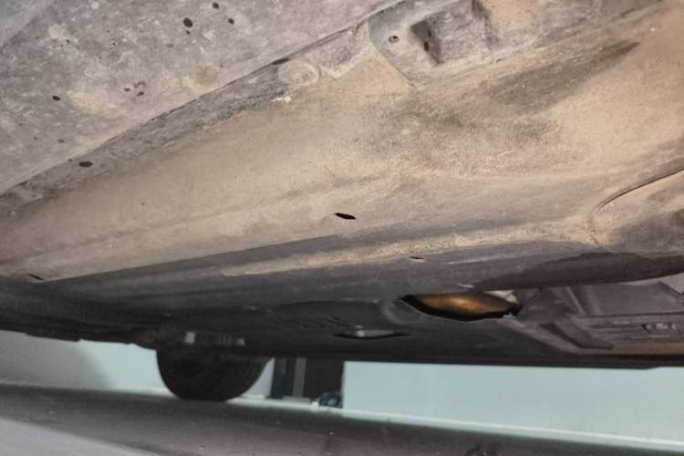 Used Porsche Macan 2023 Macan T 2.0T Chassis Front Right
