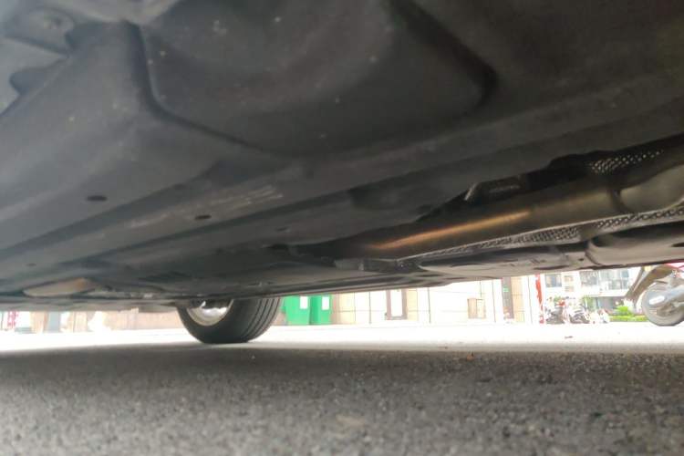 Used Porsche Macan 2023 Macan 2.0T Chassis Rear Left