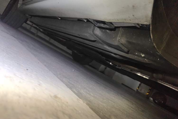 Used Porsche Macan 2023 Macan 2.0T Chassis Rear Left