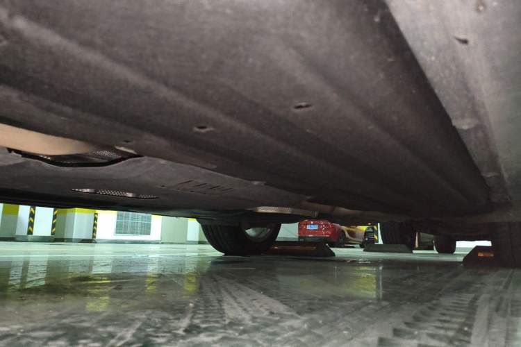 Used Porsche Macan 2023 Macan 2.0T Chassis Rear Left