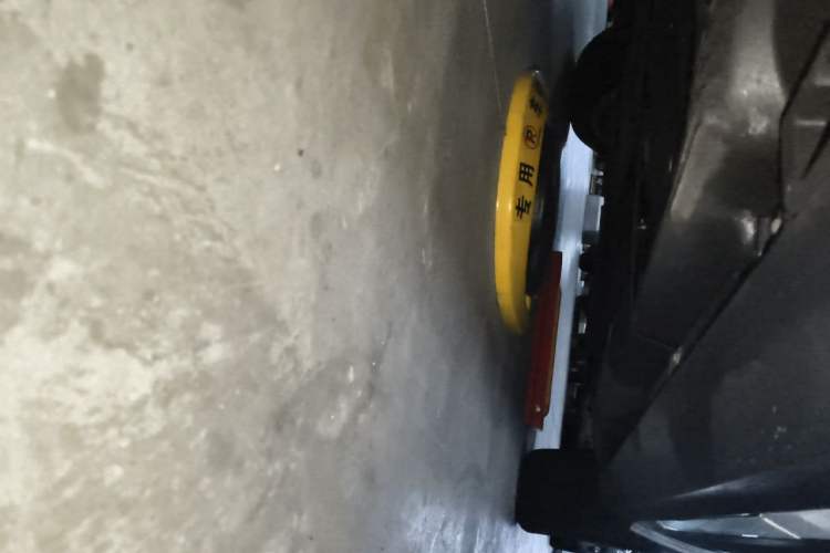 Used Porsche Macan 2023 Macan 2.0T Chassis Rear Right
