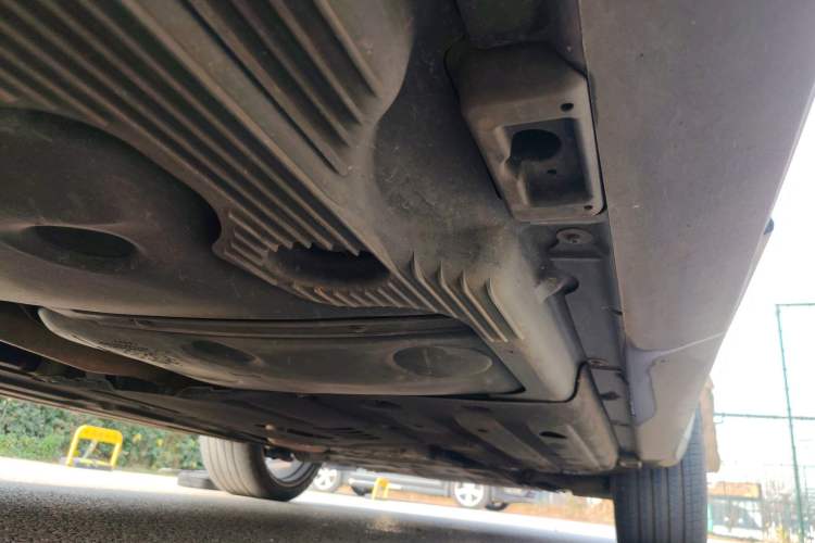 Used Porsche Macan 2023 Macan 2.0T Chassis Rear Right