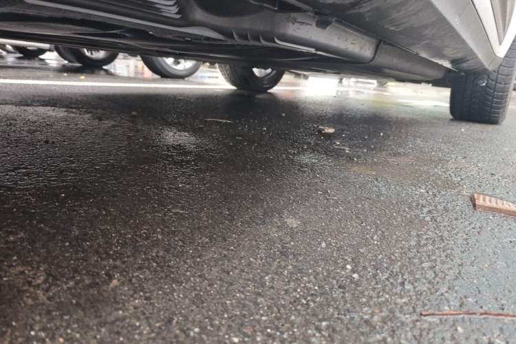 Used Porsche Macan 2023 Macan T 2.0T Chassis Rear Right