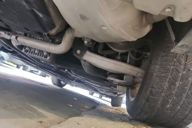 Used Porsche Macan 2023 Macan 2.0T Chassis Rear Right