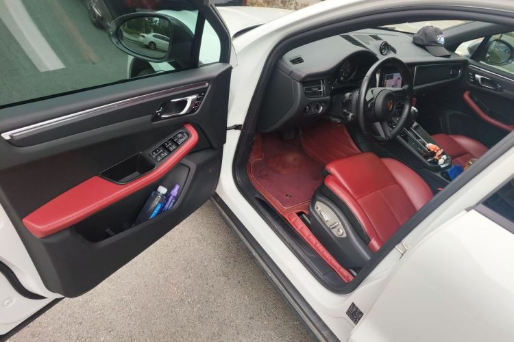 Used Porsche Macan 2023 Macan T 2.0T Driver Seat
