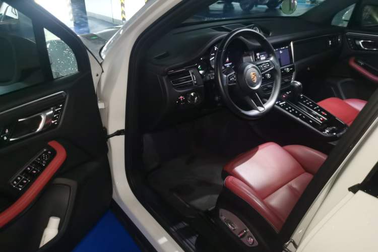 Used Porsche Macan 2023 Macan 2.0T Driver Seat