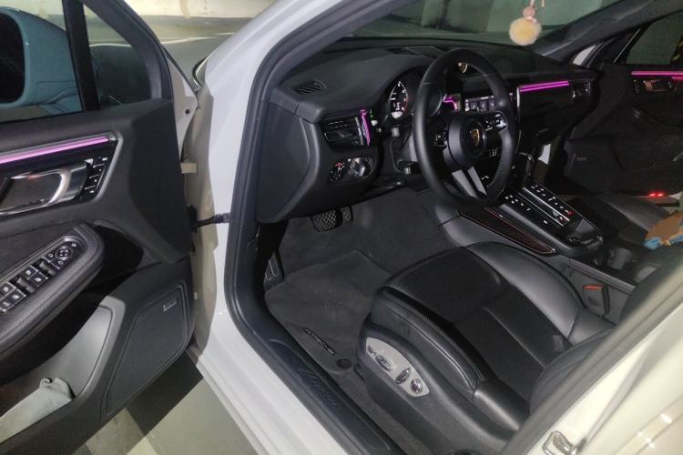 Used Porsche Macan 2023 Macan 2.0T Driver Seat