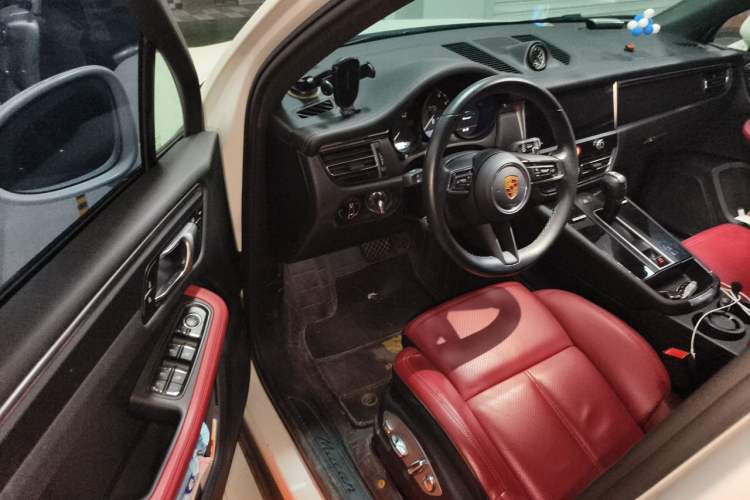 Used Porsche Macan 2023 Macan T 2.0T Driver Seat