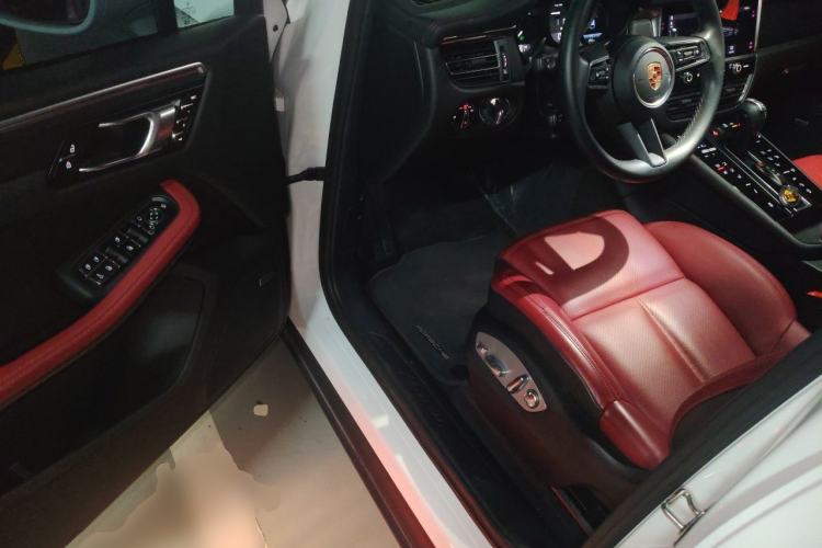 Used Porsche Macan 2023 Macan 2.0T Driver Seat