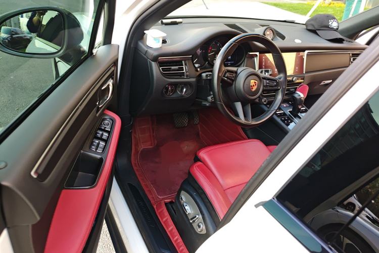 Used Porsche Macan 2023 Macan T 2.0T Driver Seat