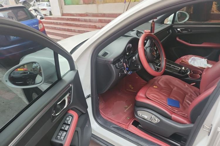 Used Porsche Macan 2023 Macan 2.0T Driver Seat
