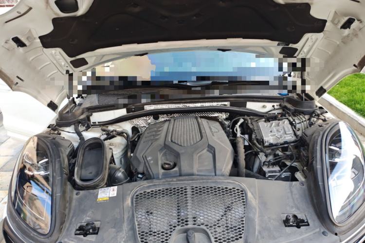 Used Porsche Macan 2023 Macan T 2.0T Engine Bay