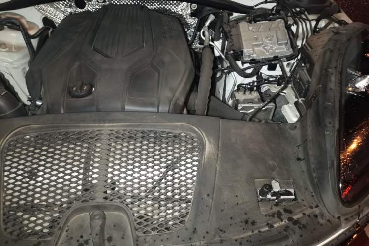 Used Porsche Macan 2023 Macan 2.0T Engine Bay Left