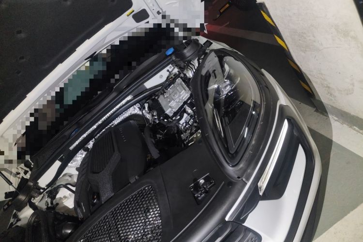 Used Porsche Macan 2023 Macan 2.0T Engine Bay Left
