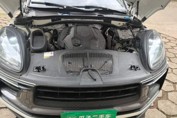 Used Porsche Macan 2023 Macan T 2.0T Engine Bay